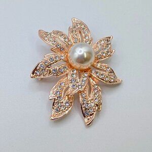 Floral Shaped Brooch - White Faux Pearl - Clear Rhinestones - NWOT